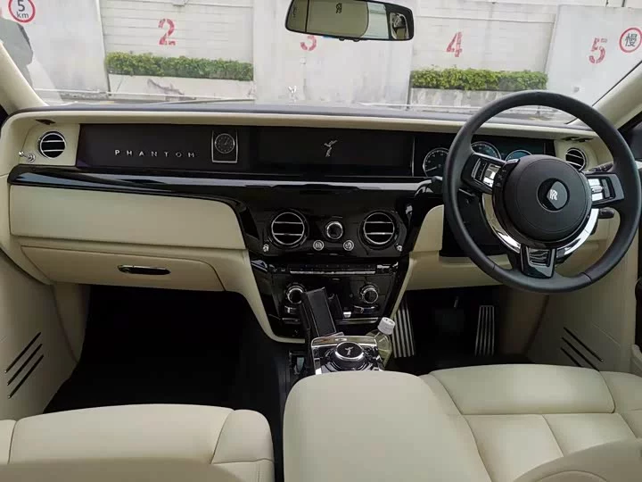 Rolls Royce phantom