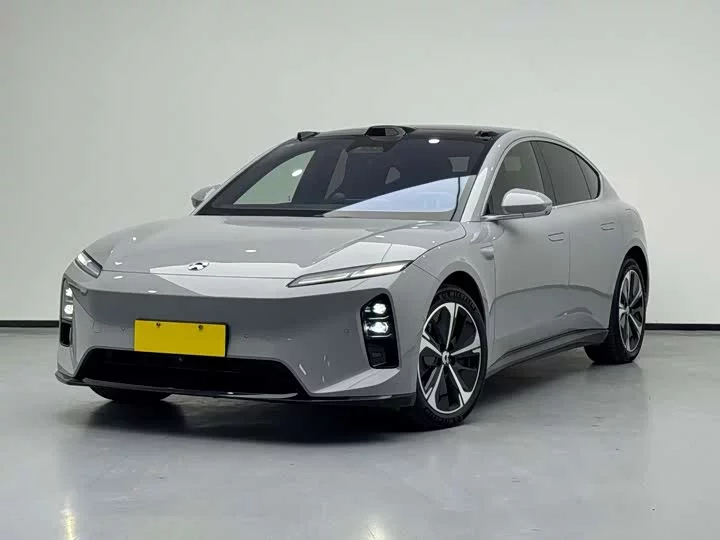 NIO ET5