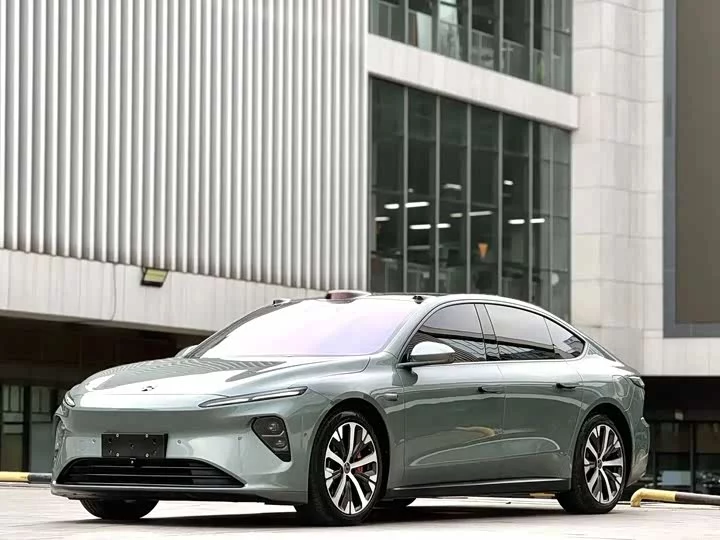 NIO ET7