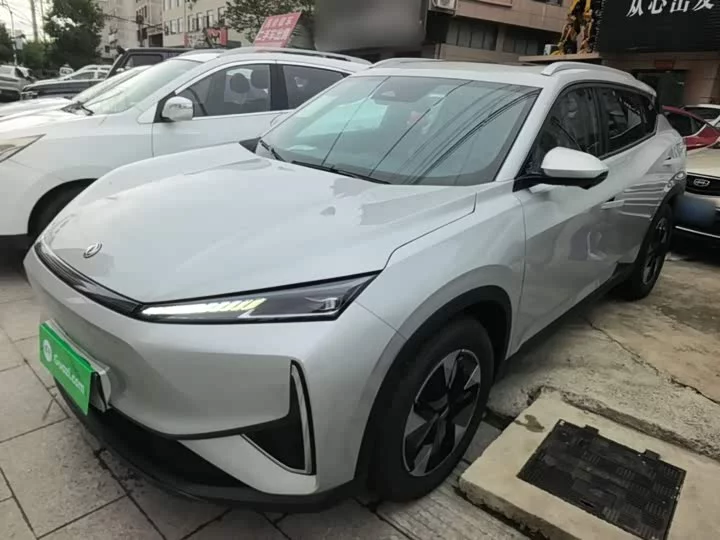 Dongfeng L7