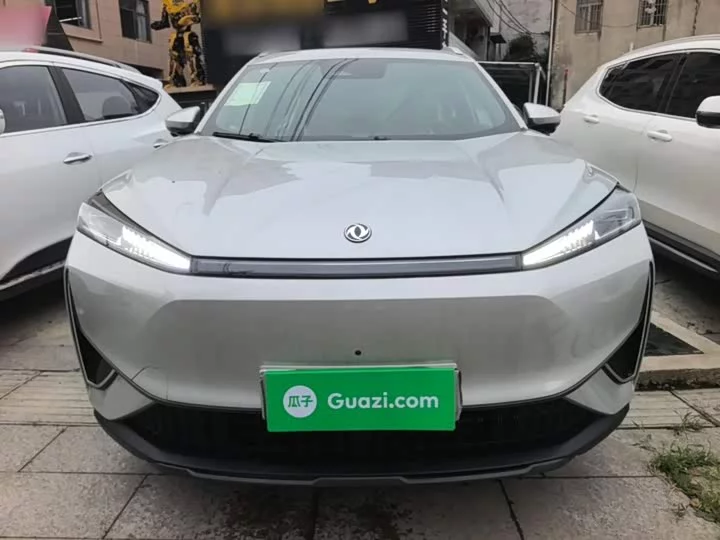 Dongfeng L7