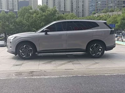 Volvo XC70 plug-in hybrid