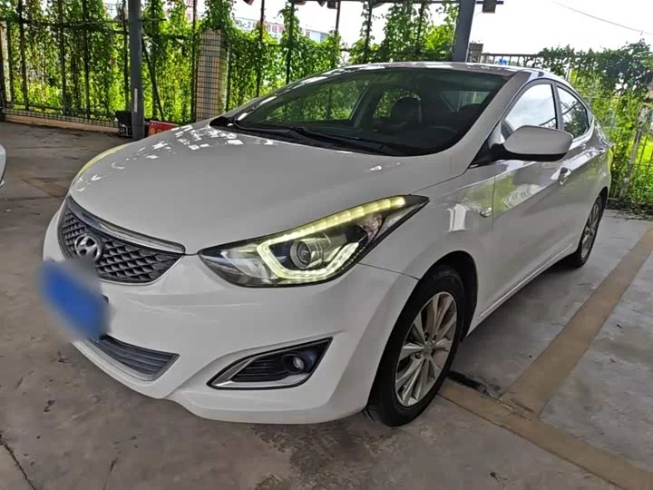 Hyundai Elantra