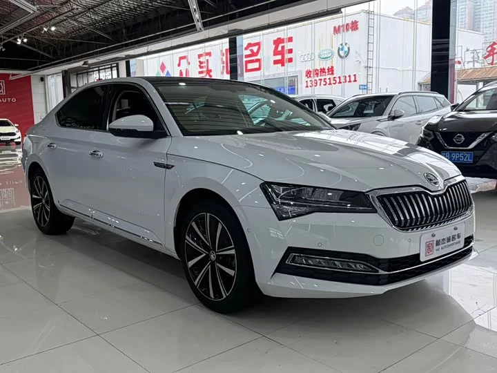 Skoda SuperB