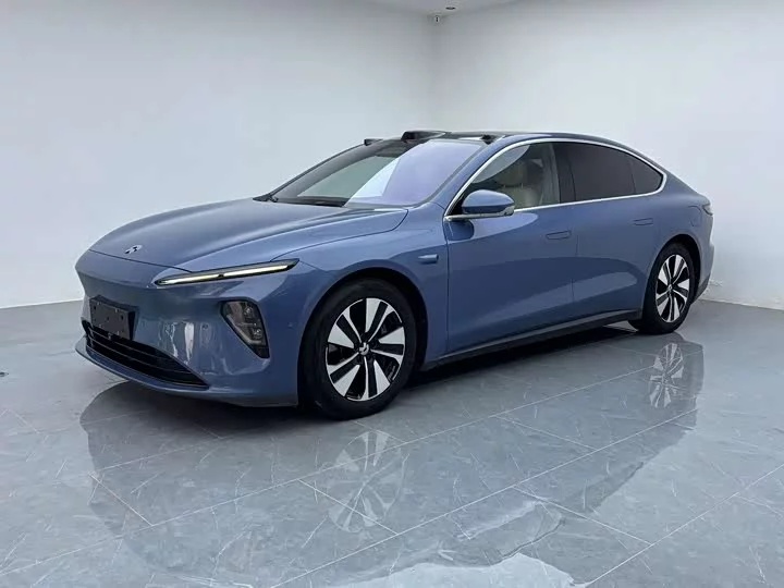 NIO ET7
