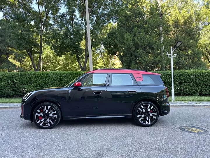 MINI JCW COUNTRYMAN