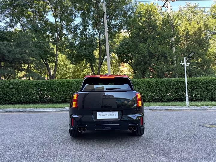 MINI JCW COUNTRYMAN
