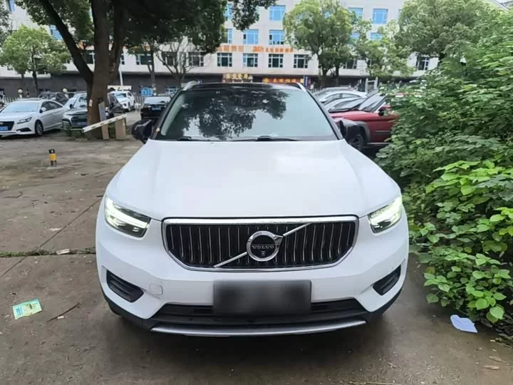 Volvo XC40