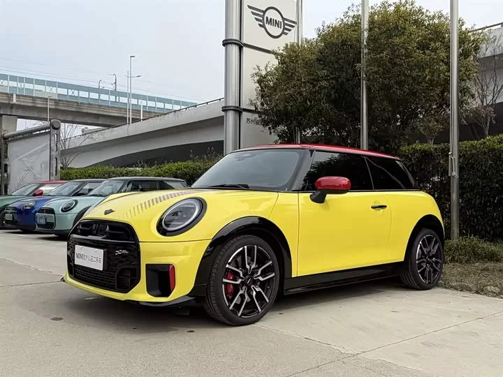 MINI JCW