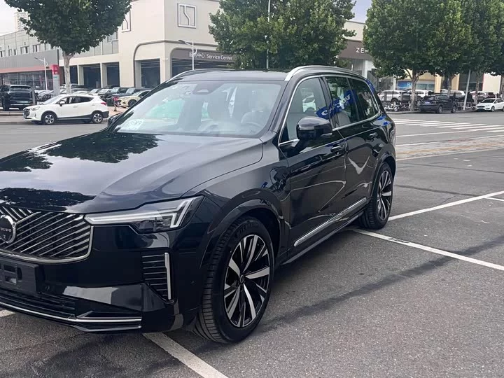 Volvo XC90 Plug-in Hybrid