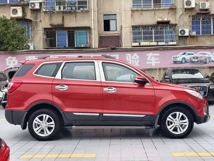 BAIC S3