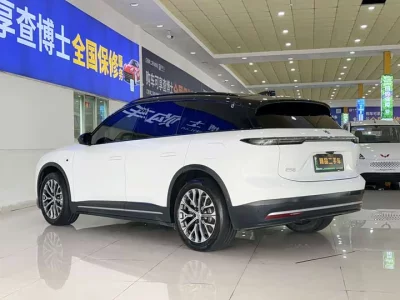 NIO ES6