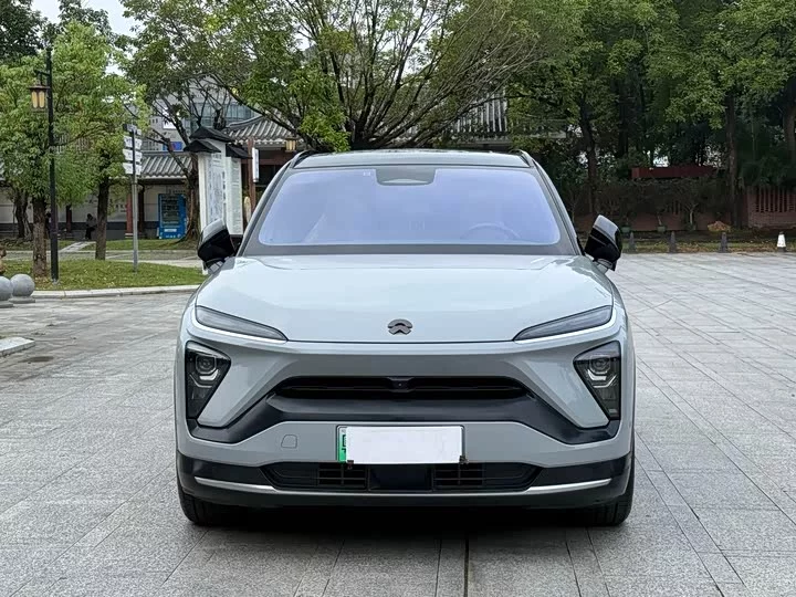 NIO ES6