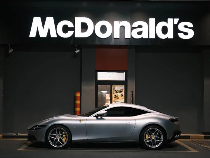 ferrari Roma