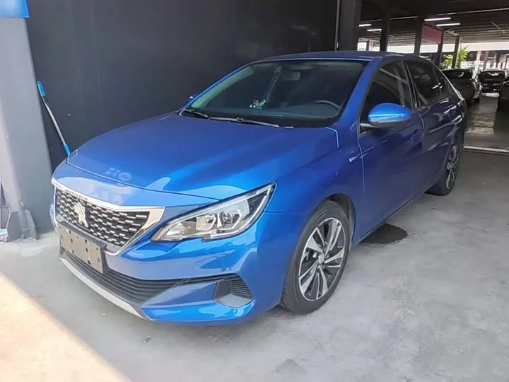 Peugeot 408