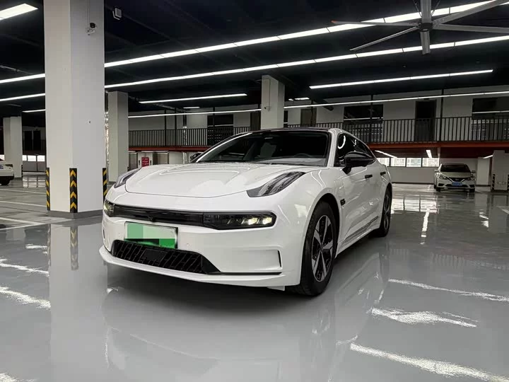 ZEEKR 001