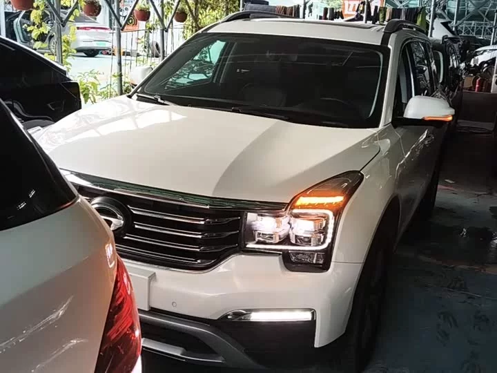 GAC Trumpchi GS8