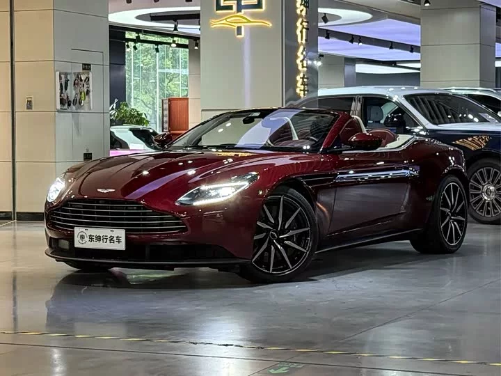 Aston Martin DB11