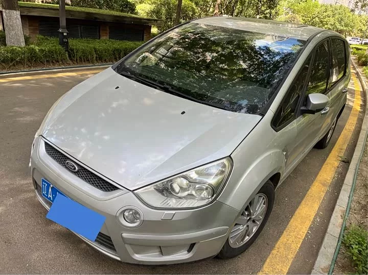 Ford Max