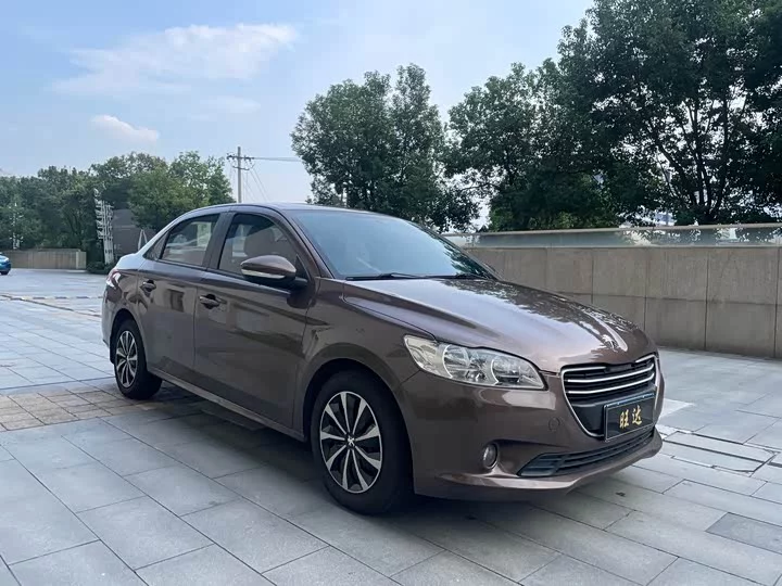 Peugeot 301
