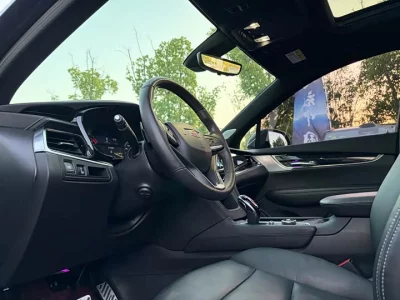 Cadillac XT6