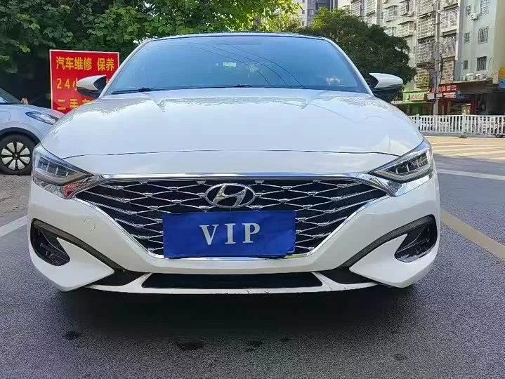 Hyundai Festa