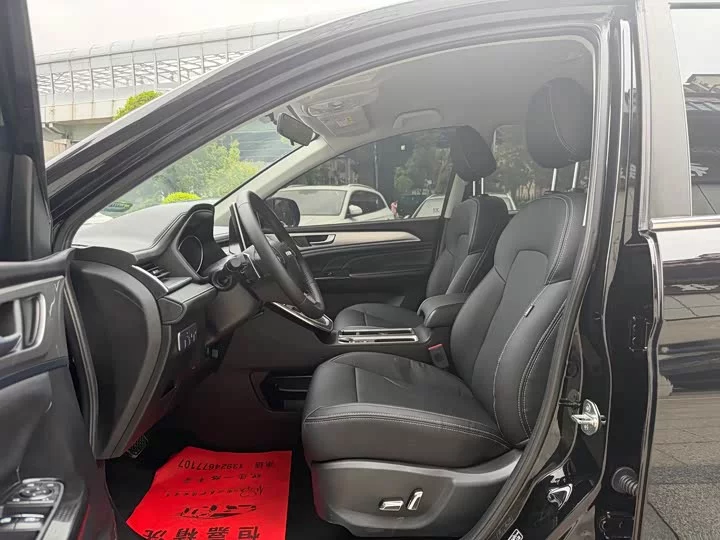 Haval M6