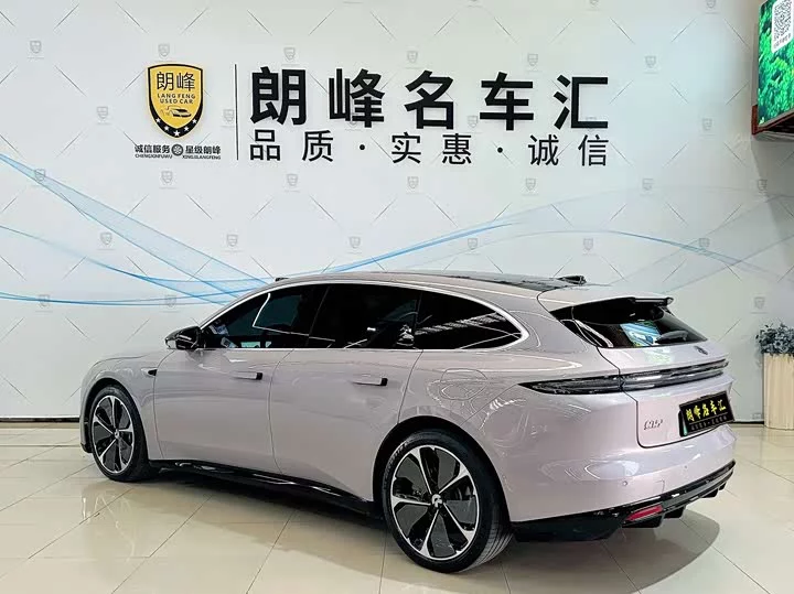 NIO ET5T