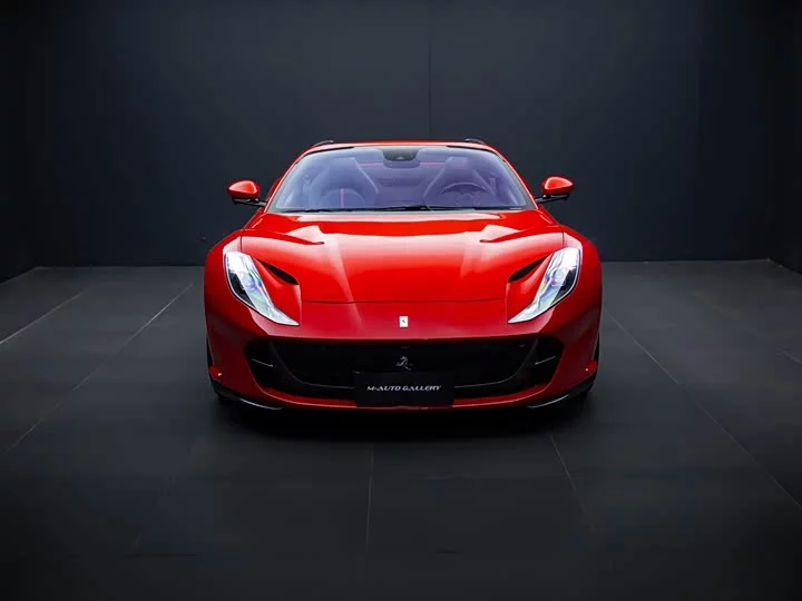 ferrari 812