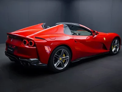 Ferrari 812