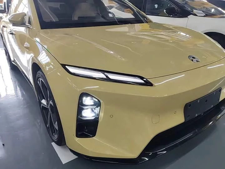 NIO ET5