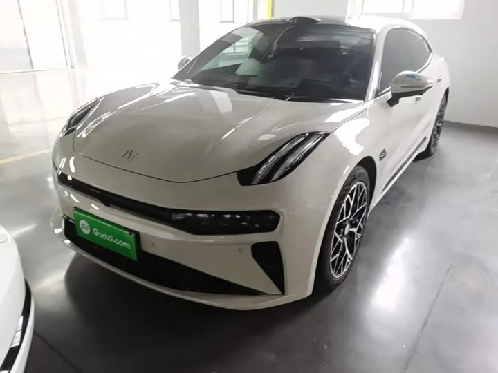 ZEEKR 001