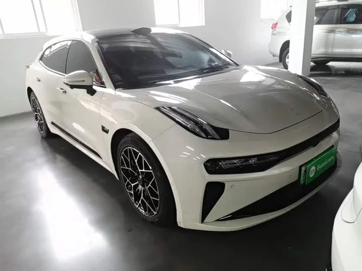 ZEEKR 001