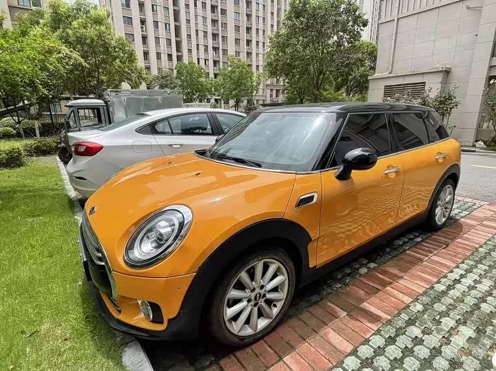 MINI CLUBMAN