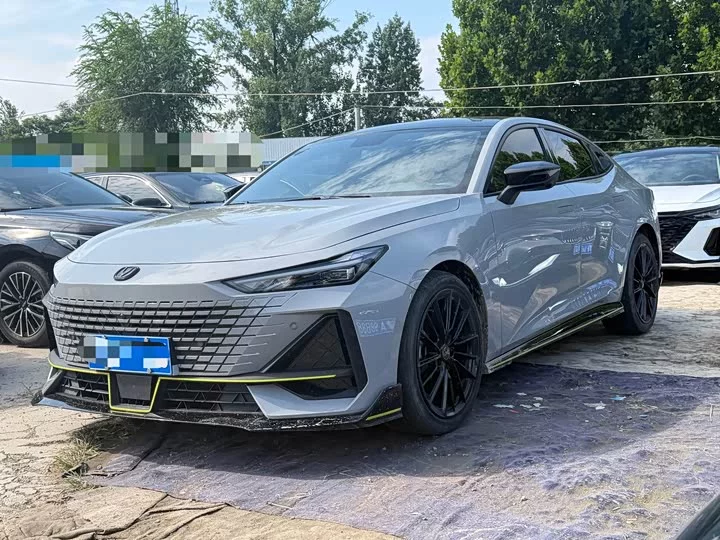 Changan UNI-V