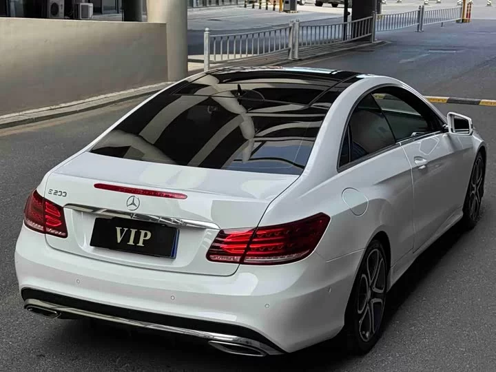 Mercedes-Benz Class E (imported)