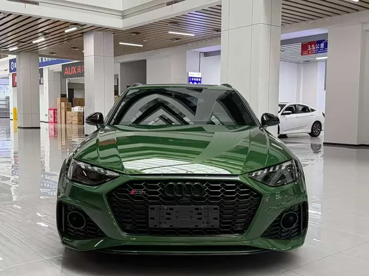 Audi RS 4