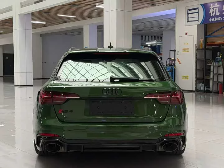 Audi RS 4