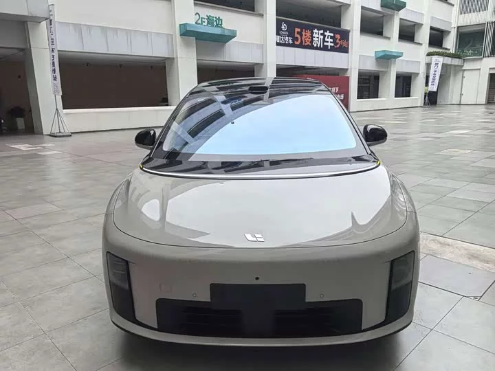 Li Ideal i8