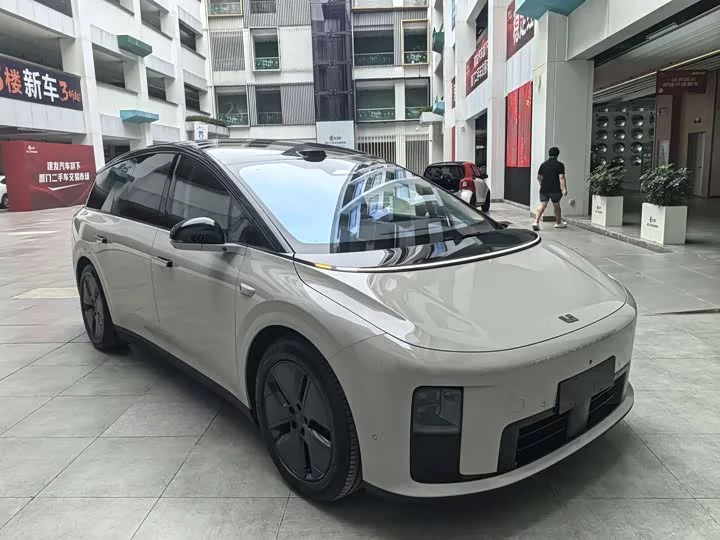 Li Ideal i8