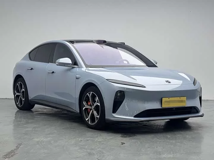 NIO ET5