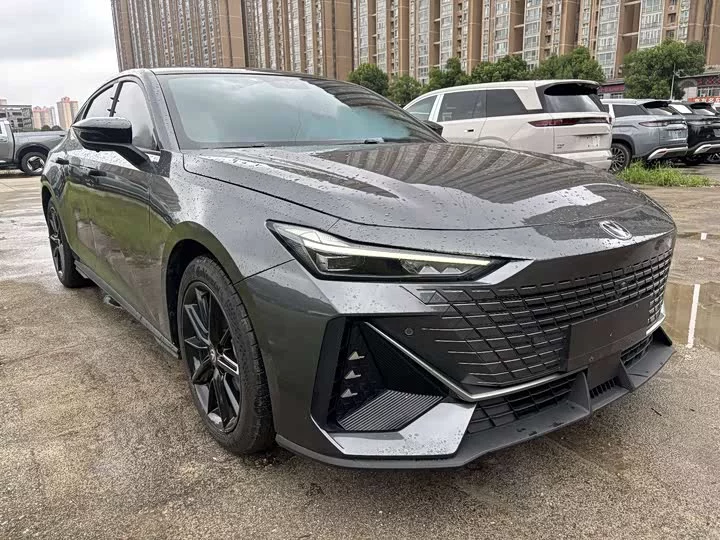 Changan UNI-V