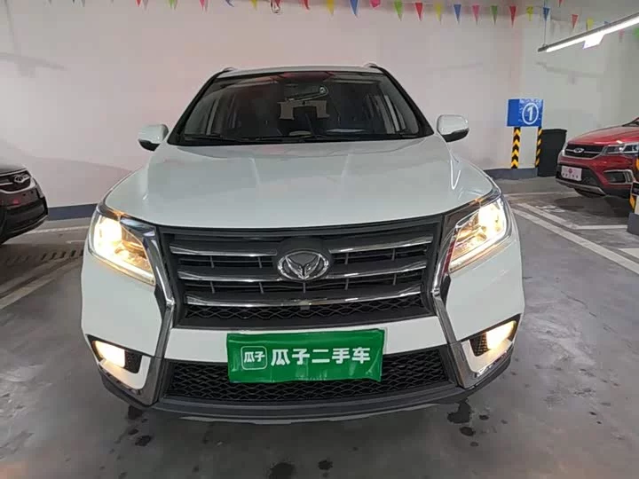 BAIC S6