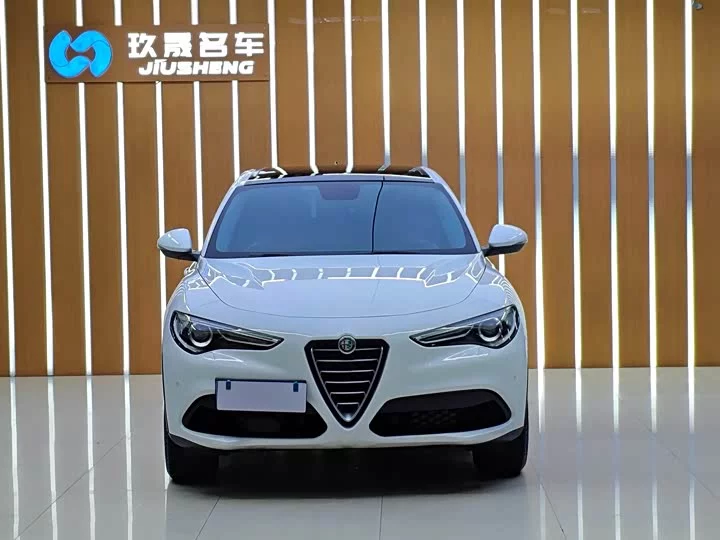 alfa romeo Stelvio
