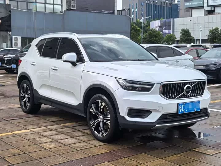Volvo XC40