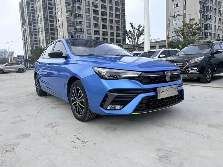 Roewe i5