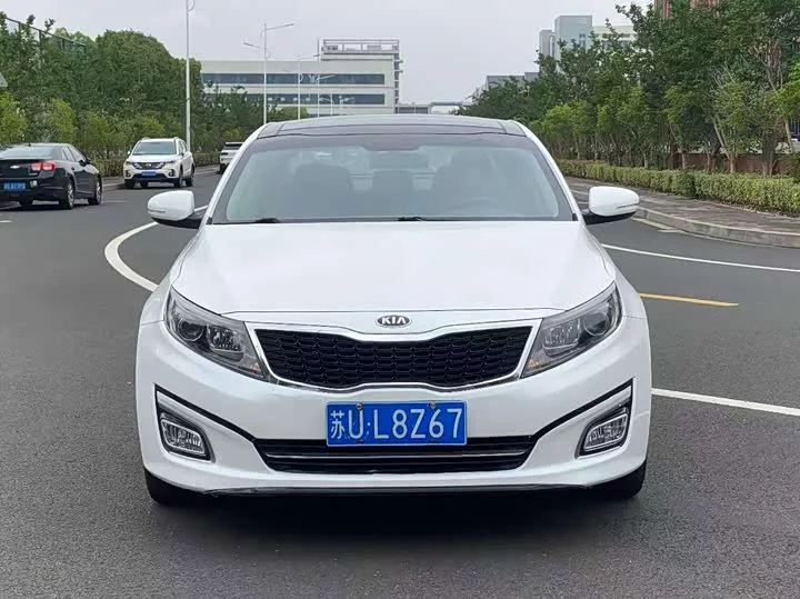kia K5