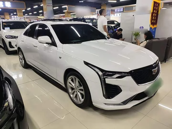 Cadillac CT4