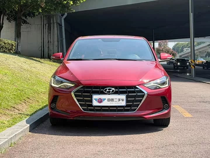 Hyundai lead