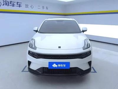 Lynk & Co 06
